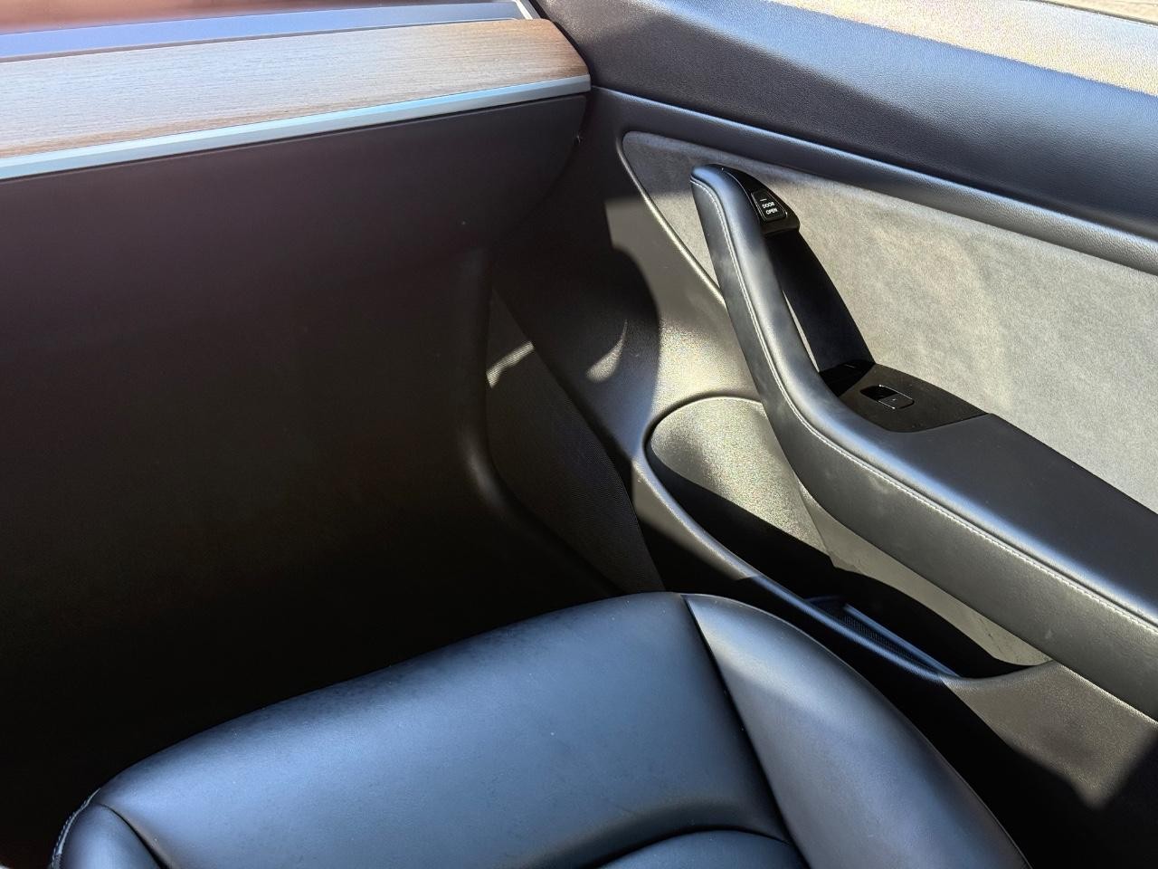 Tesla Model 3 Vehicle Image 13