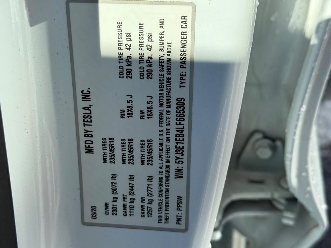 Tesla Model 3 Vehicle Image 20