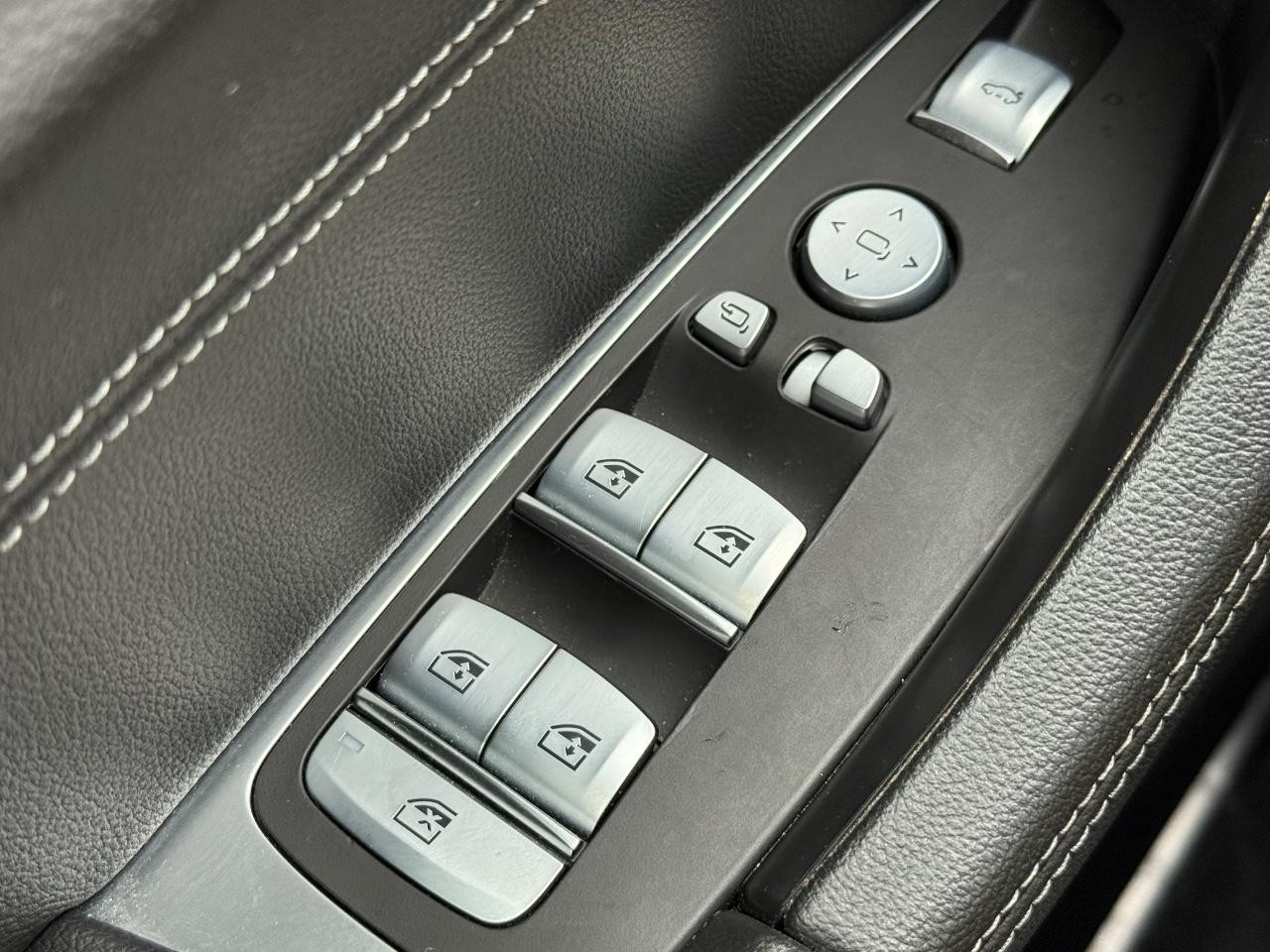 BMW X3 Vehicle Image 22