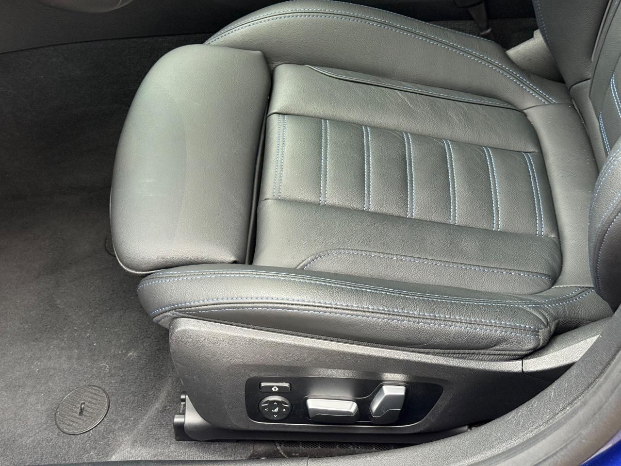 BMW 4 Series Vehicle Image 22