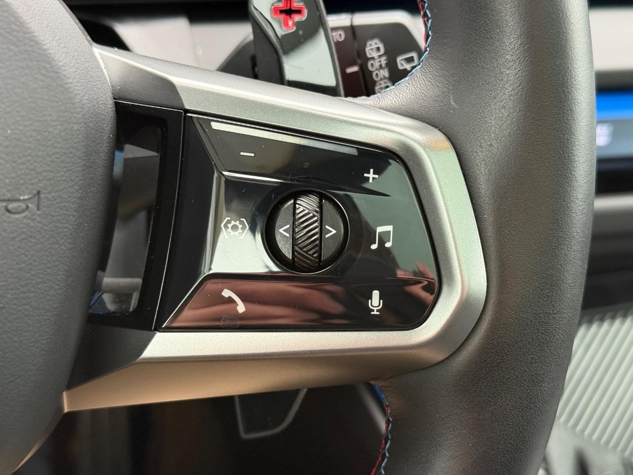 BMW X3 Vehicle Image 17