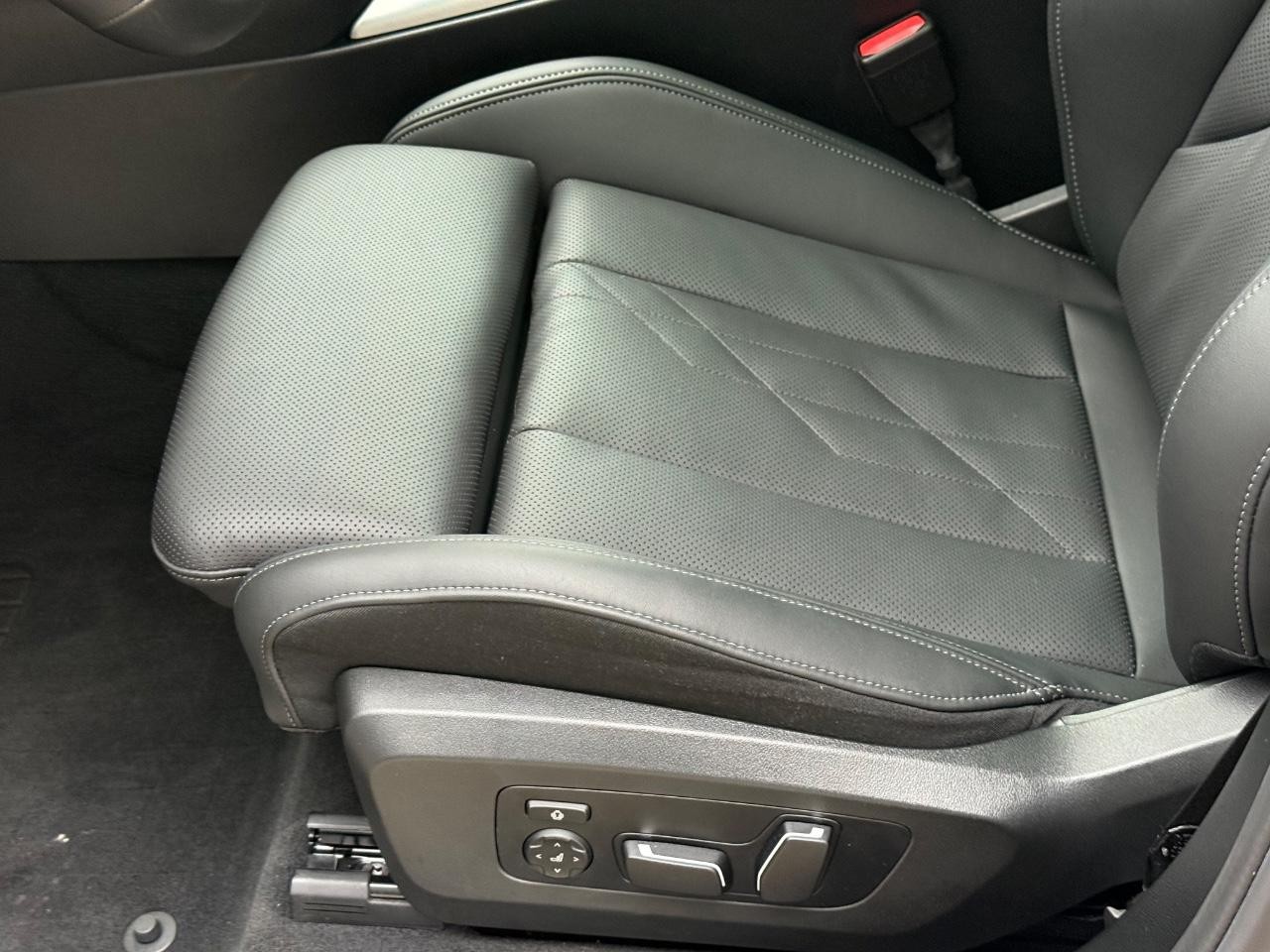 BMW X3 Vehicle Image 21