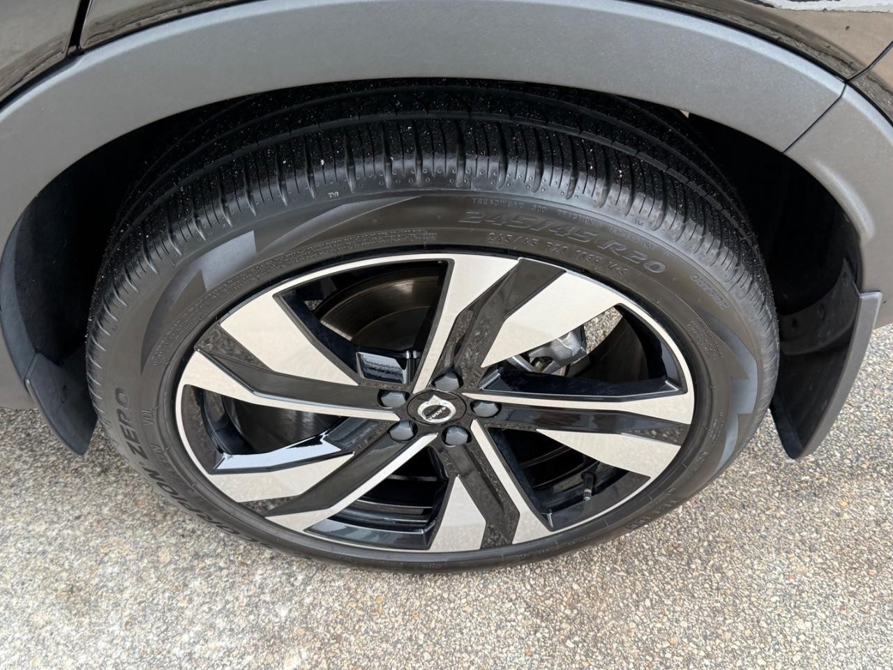 Volvo XC40 Vehicle Image 06