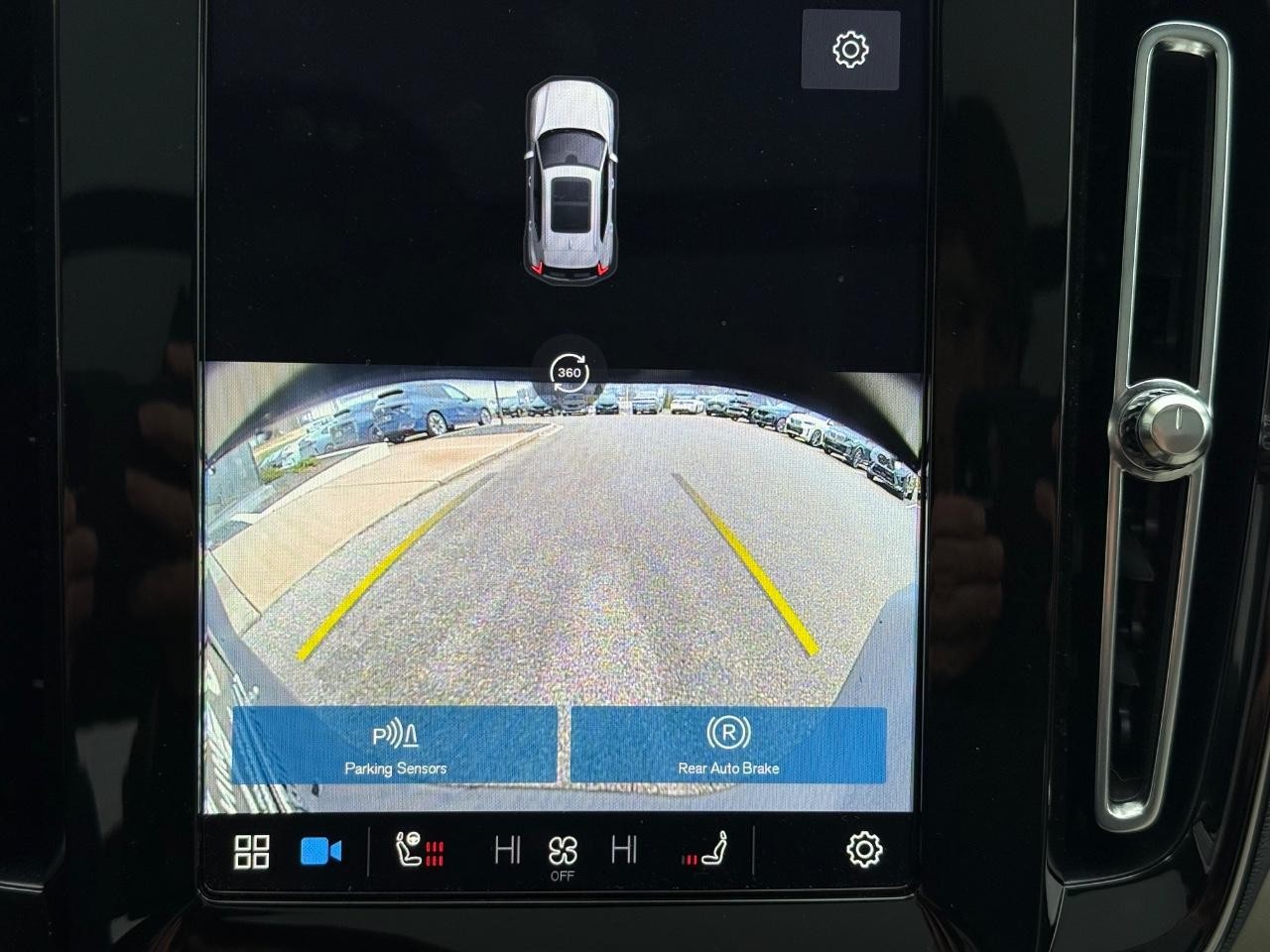 Volvo XC40 Vehicle Image 19