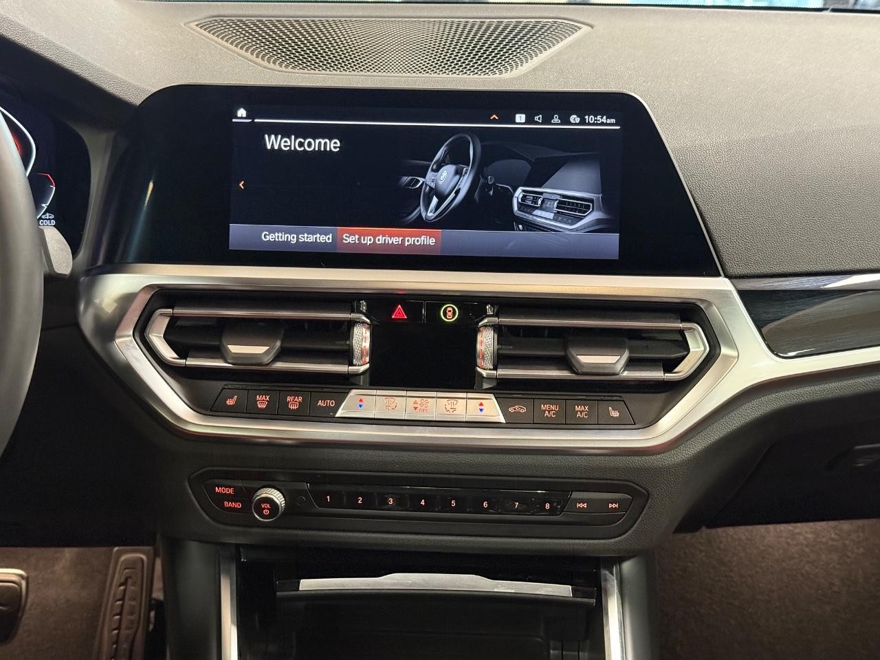 BMW 2 Series Vehicle Image 10