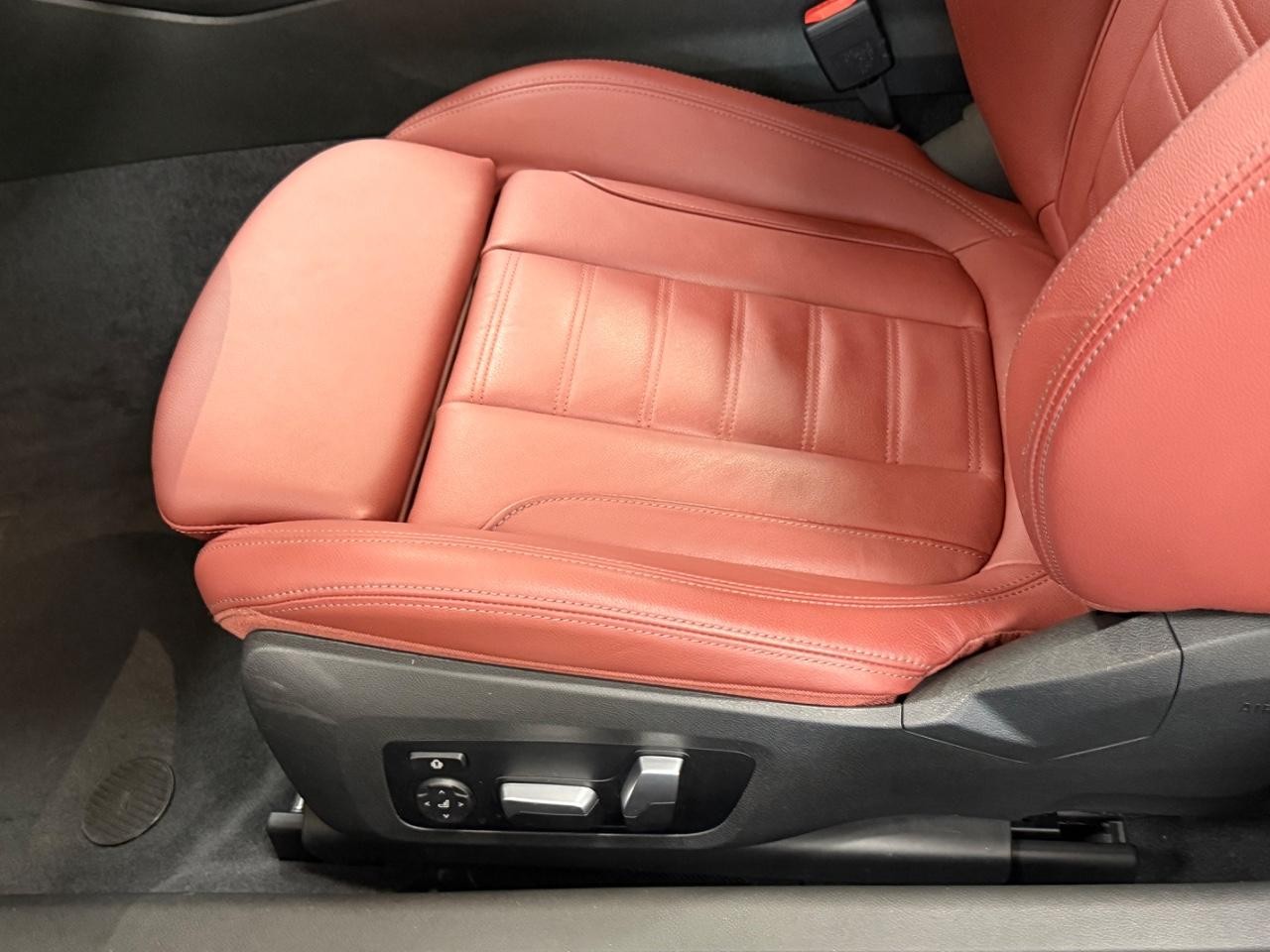 BMW 2 Series Vehicle Image 22