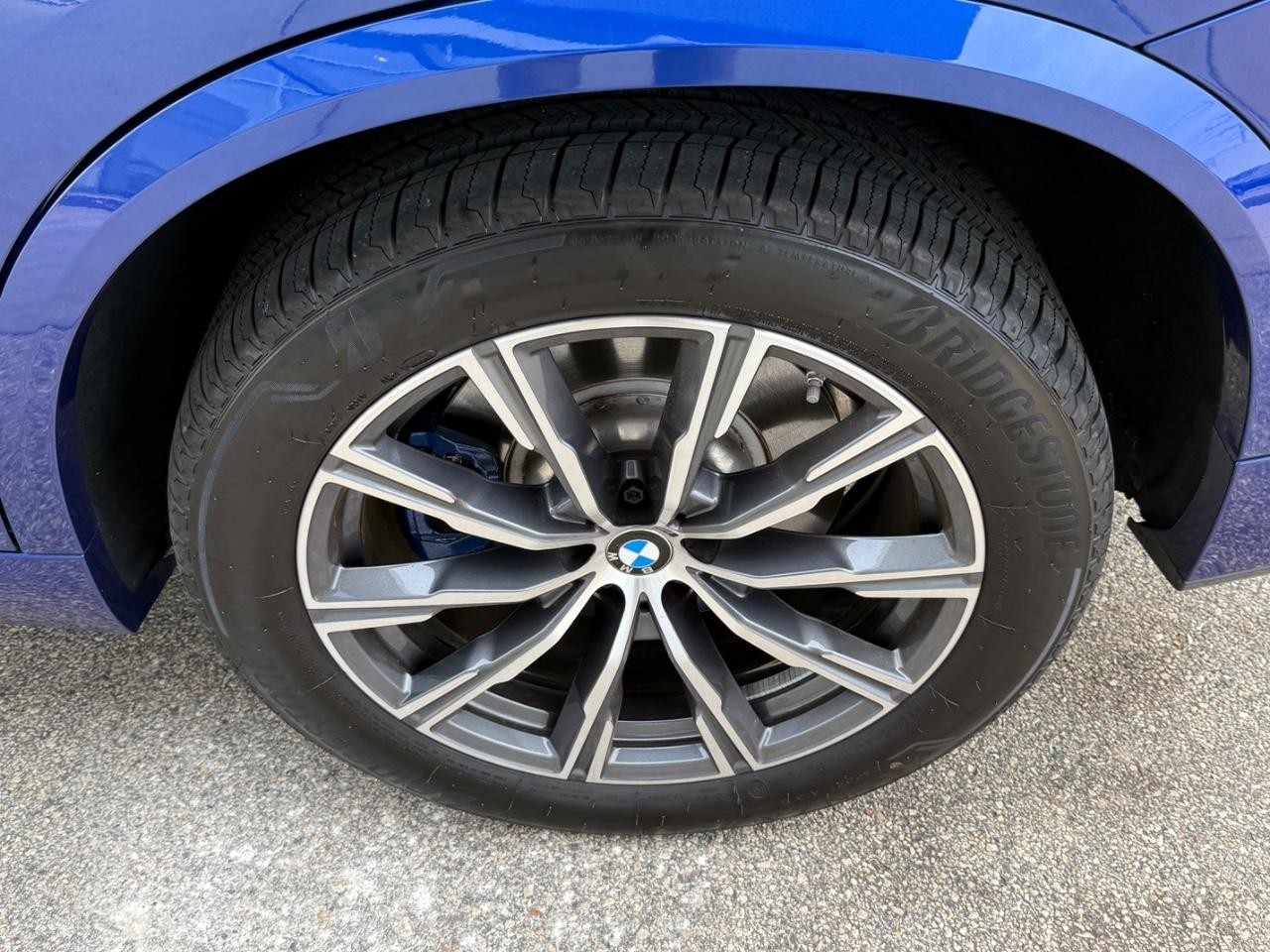 BMW X5 Vehicle Image 07