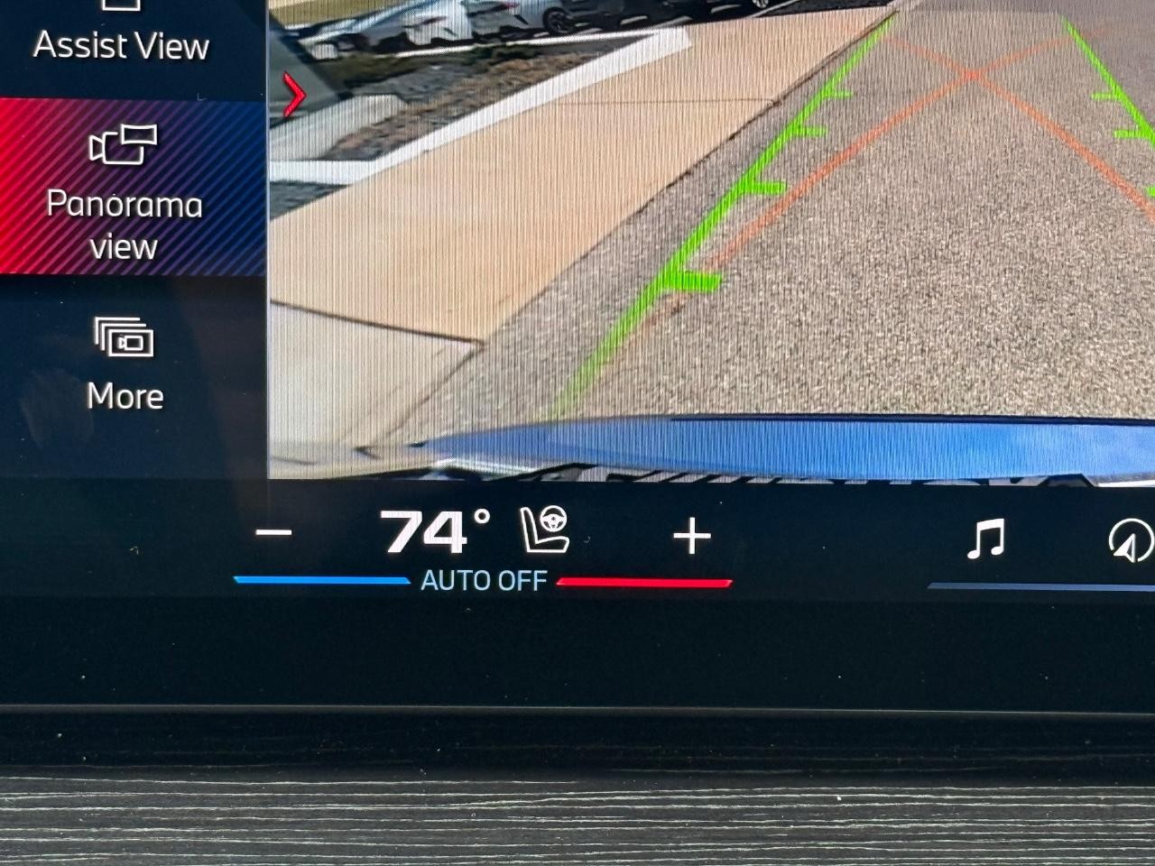 BMW X5 Vehicle Image 21