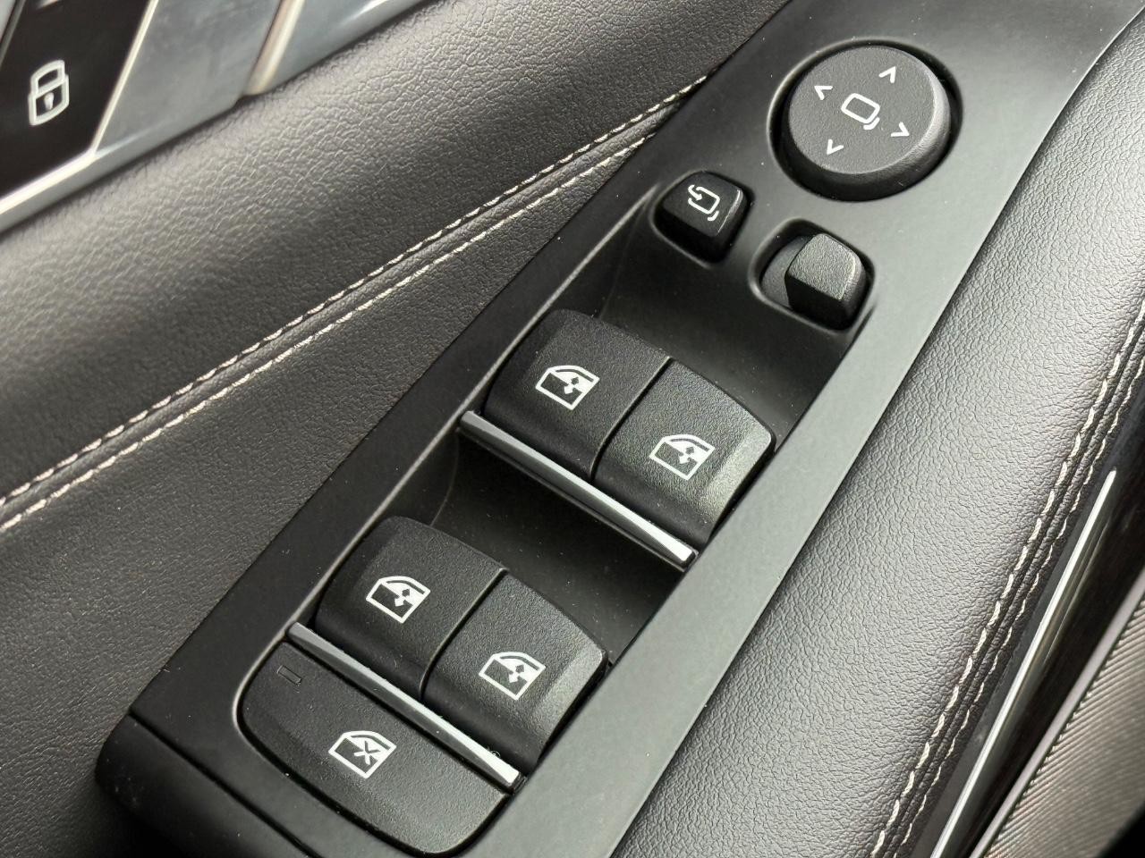 BMW X5 Vehicle Image 22