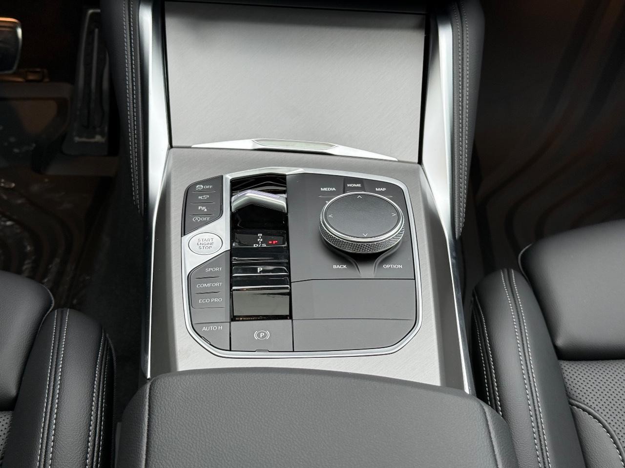 BMW 2 Series Vehicle Image 08