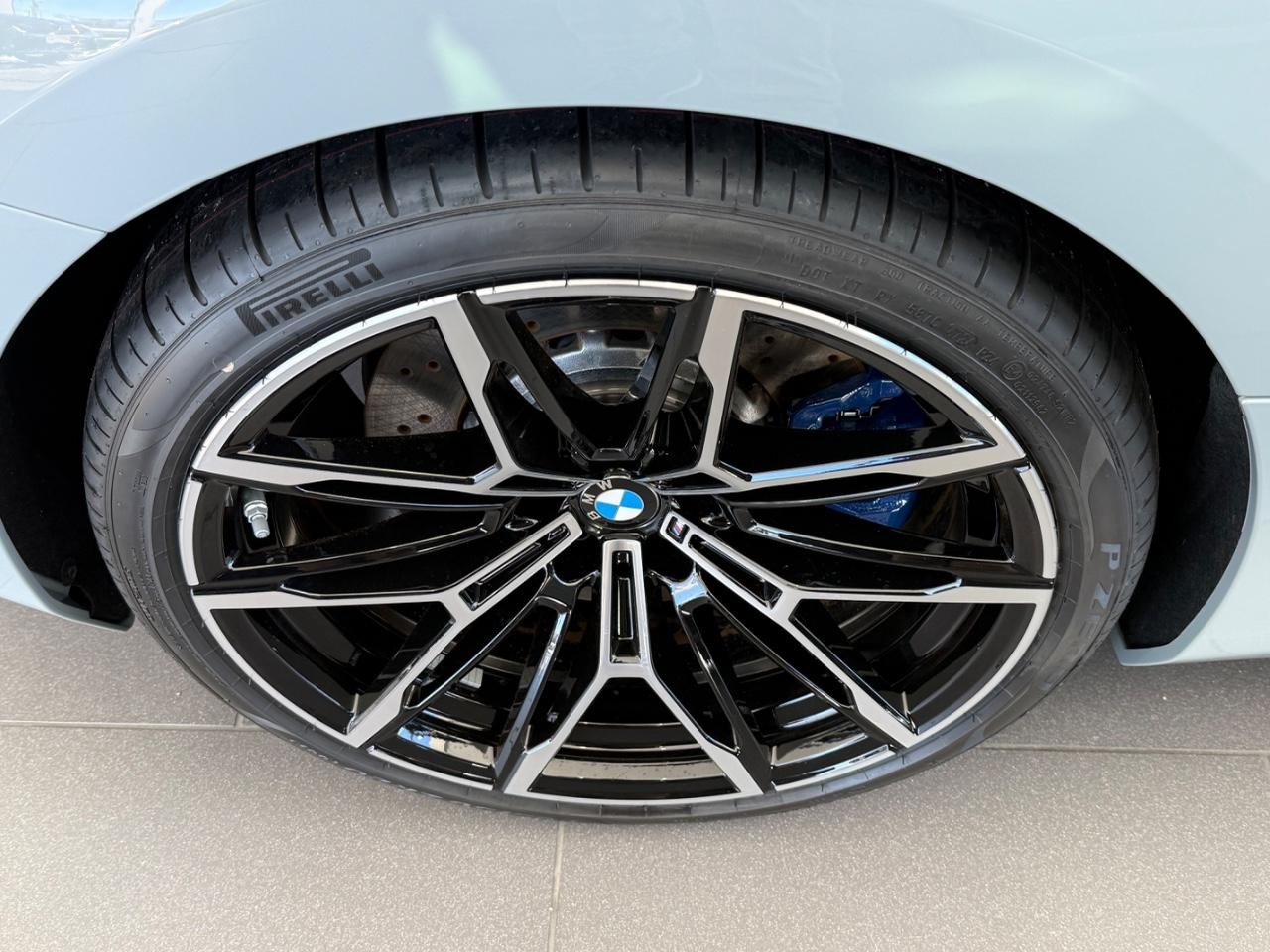 BMW M2 Vehicle Image 03