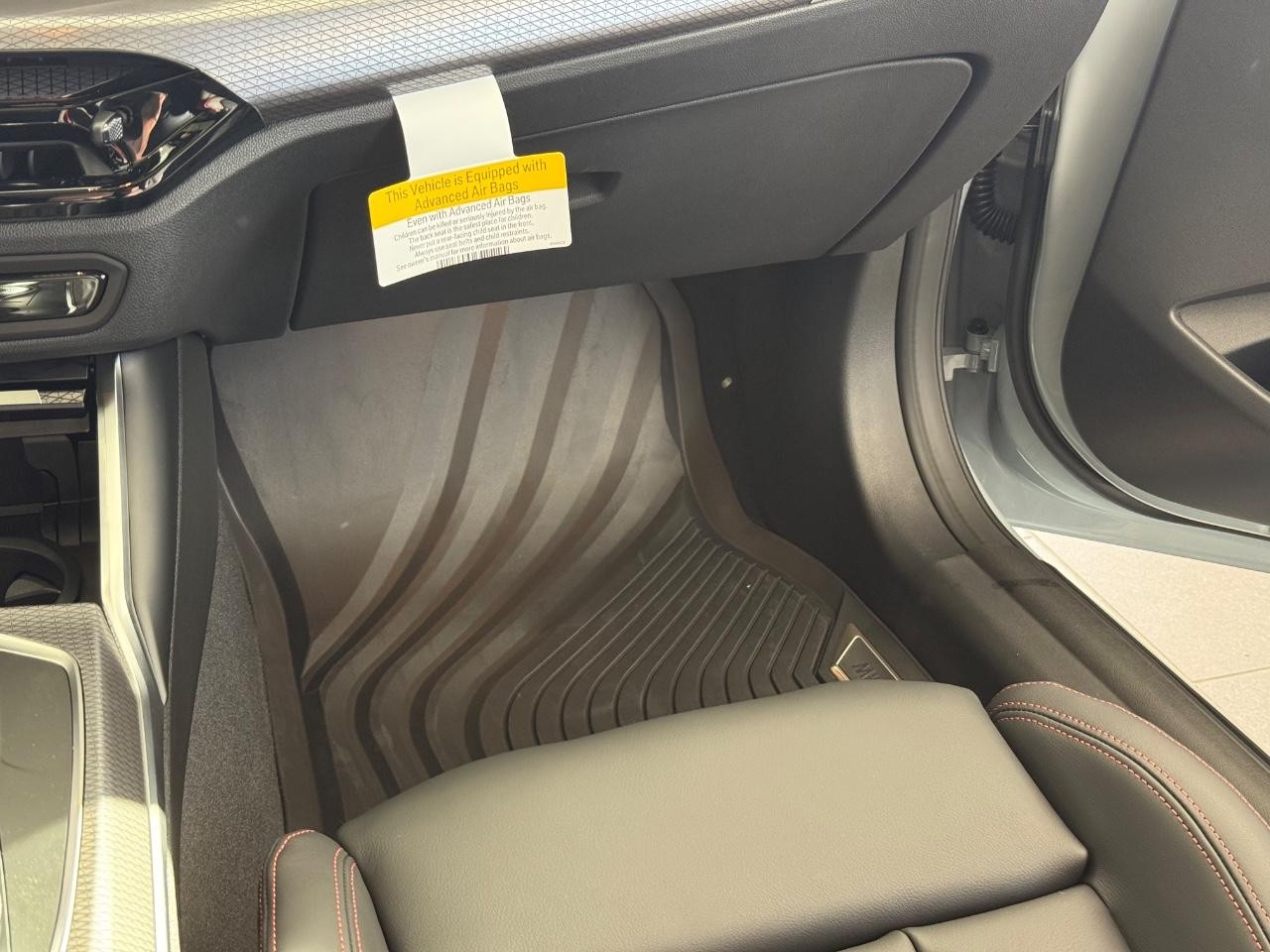 BMW M2 Vehicle Image 09