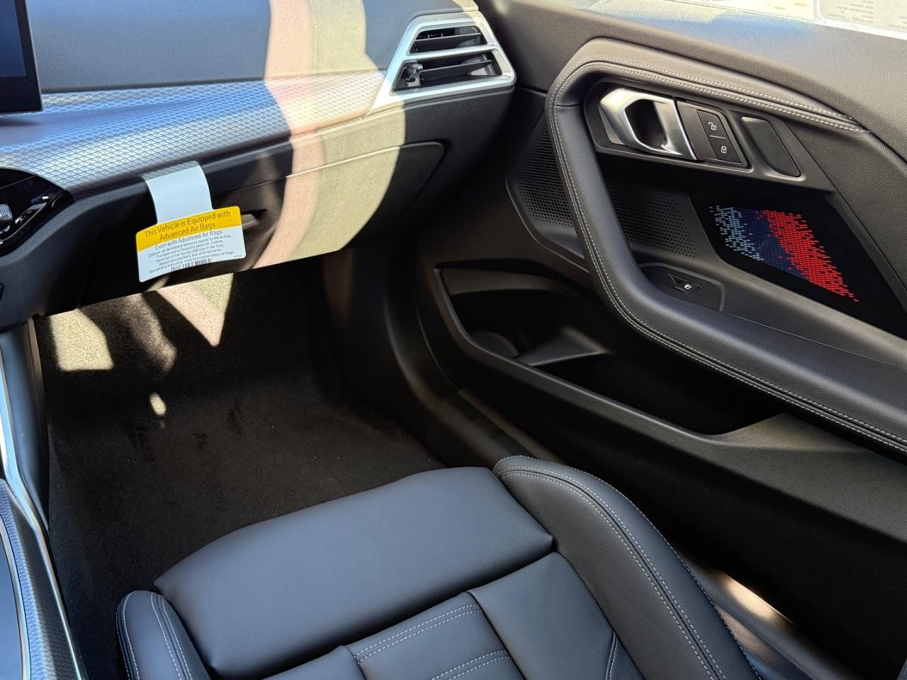 BMW M2 Vehicle Image 10