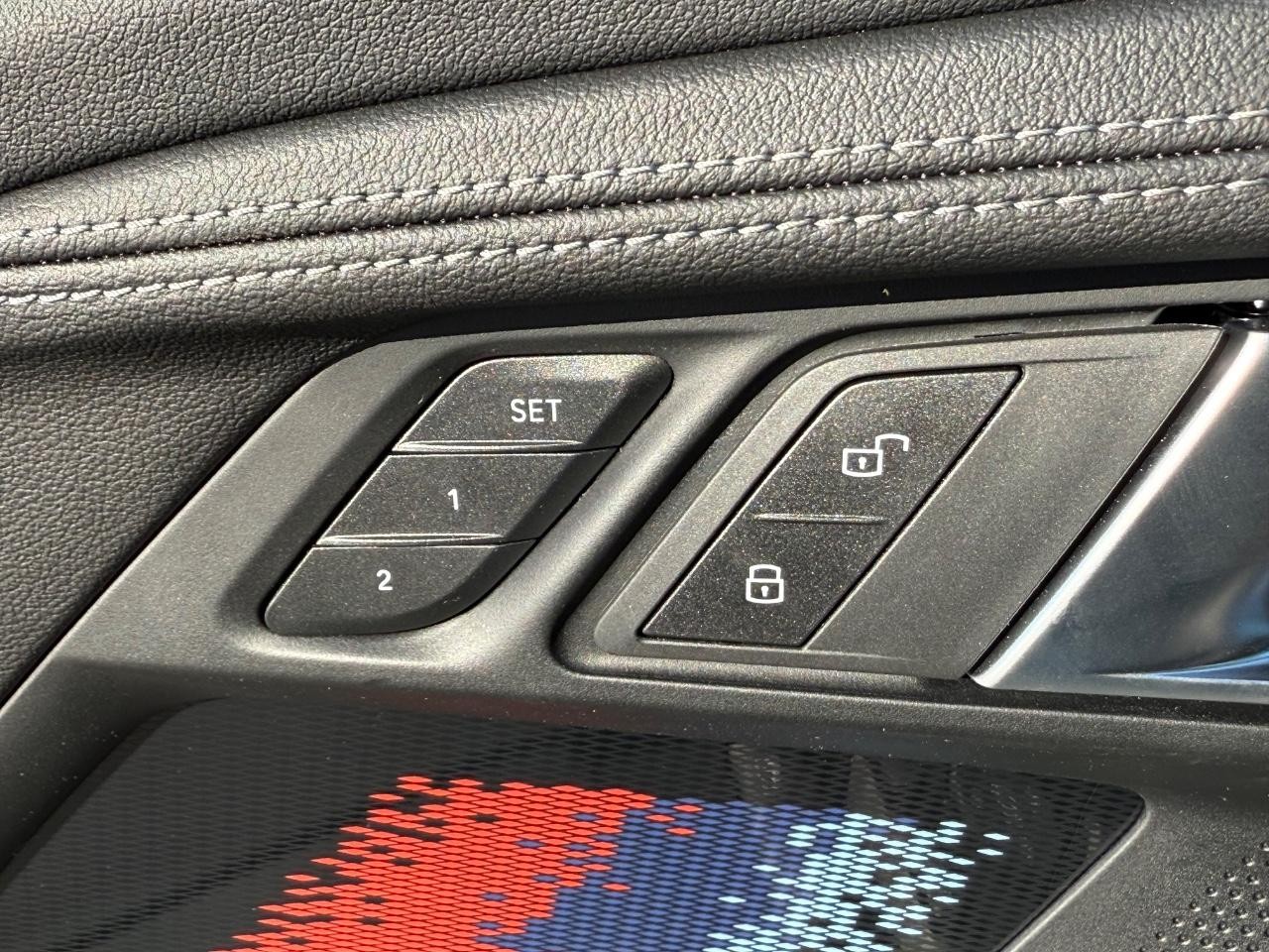 BMW M2 Vehicle Image 11