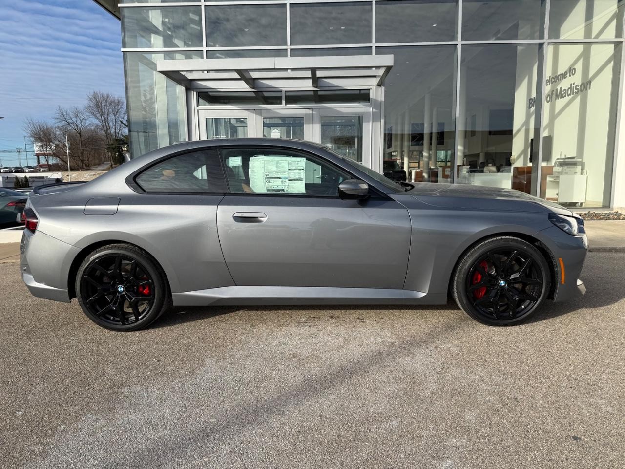 BMW 2 Series Vehicle Image 02