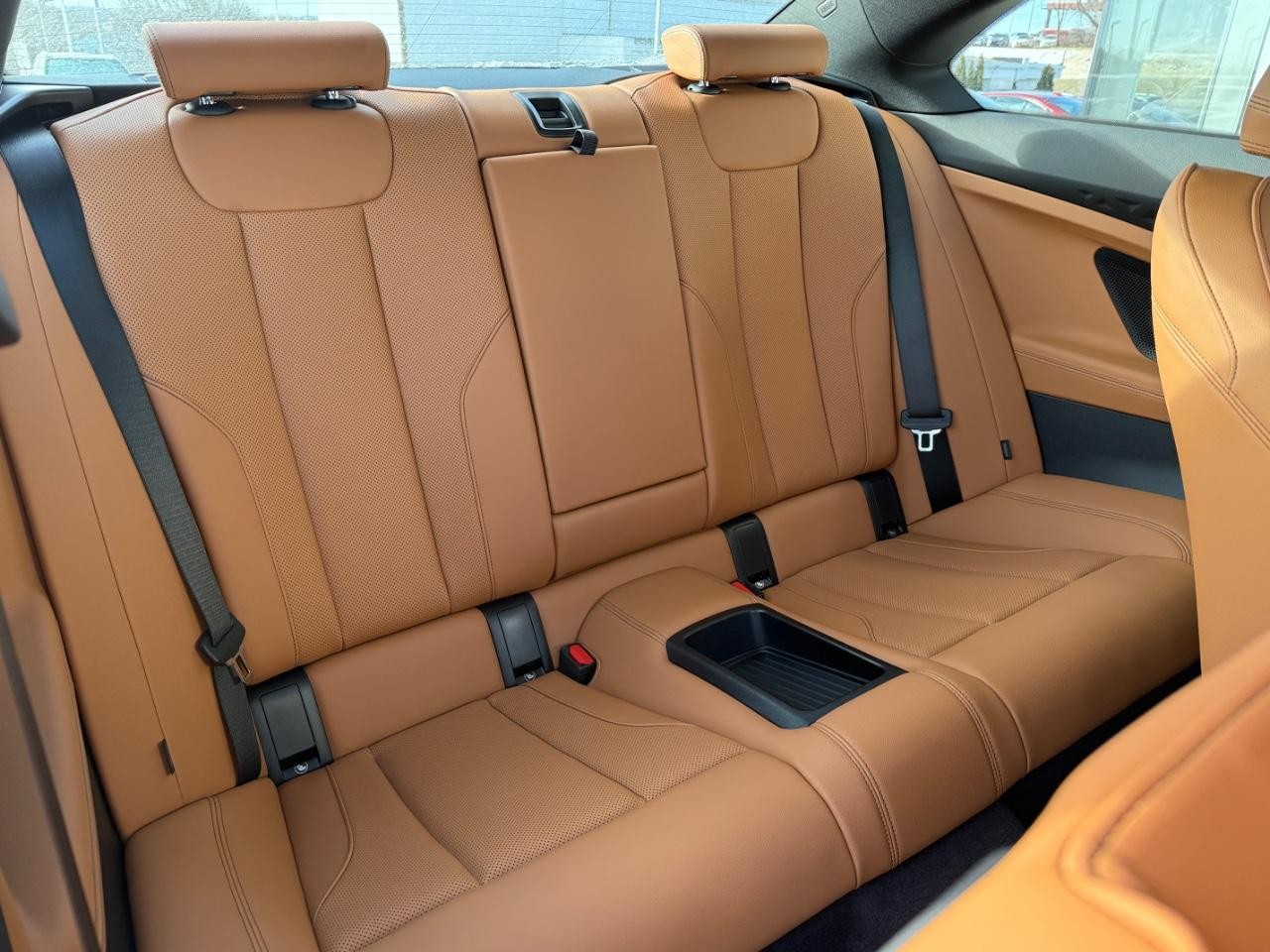 BMW 2 Series Vehicle Image 05