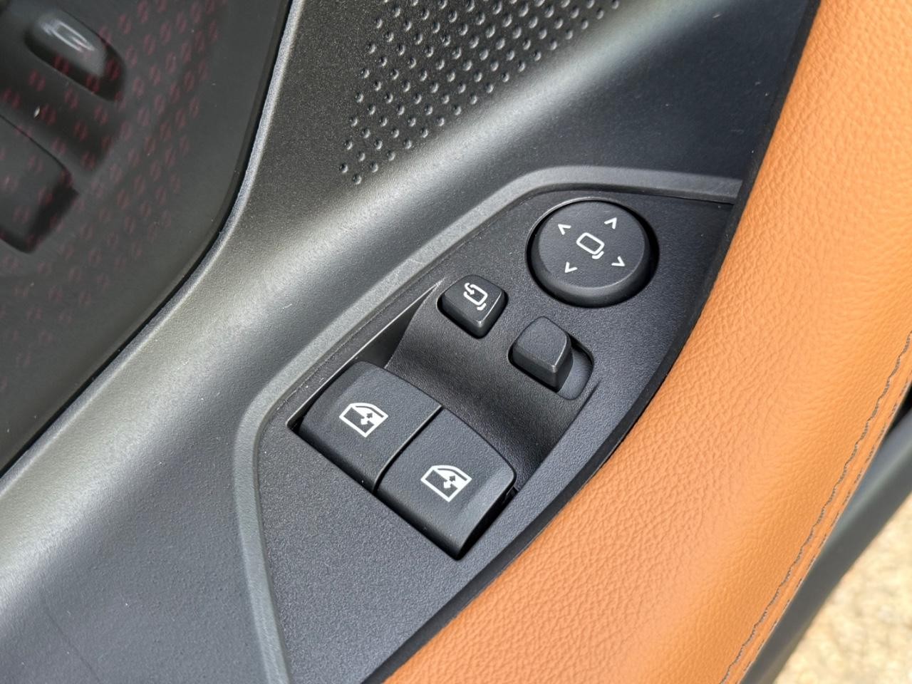 BMW 2 Series Vehicle Image 16