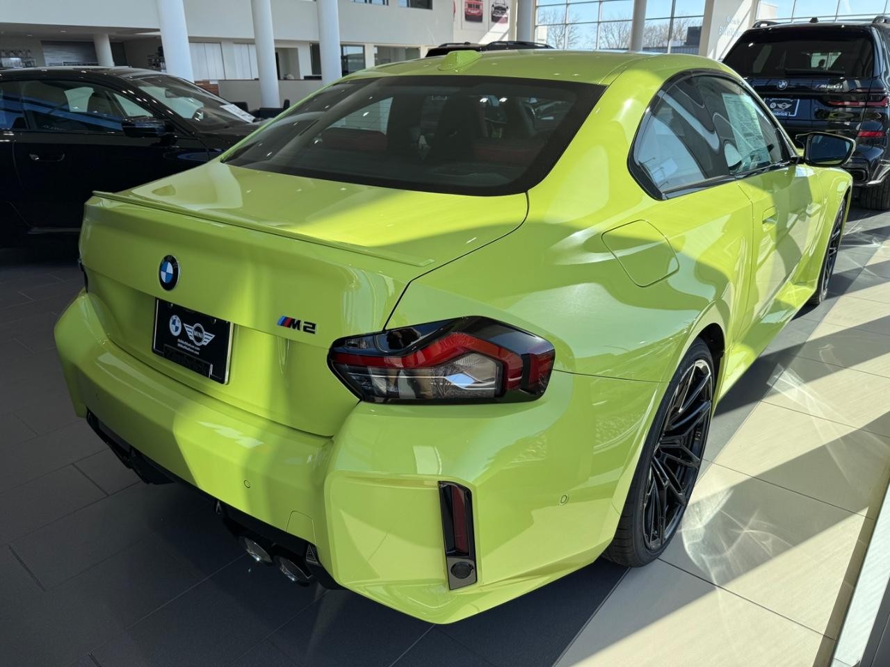 BMW M2 Vehicle Image 02