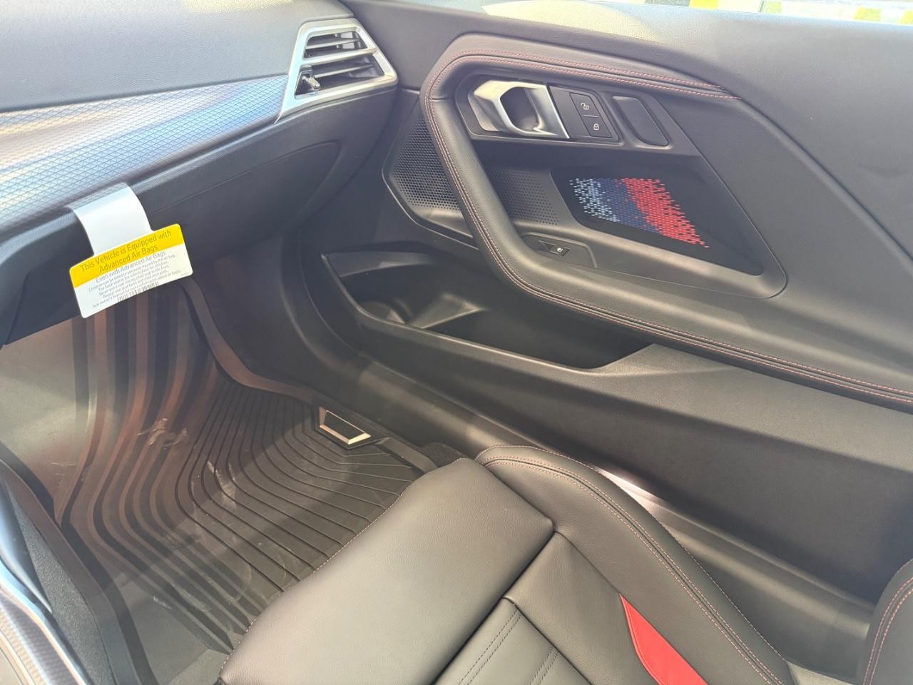BMW M2 Vehicle Image 09
