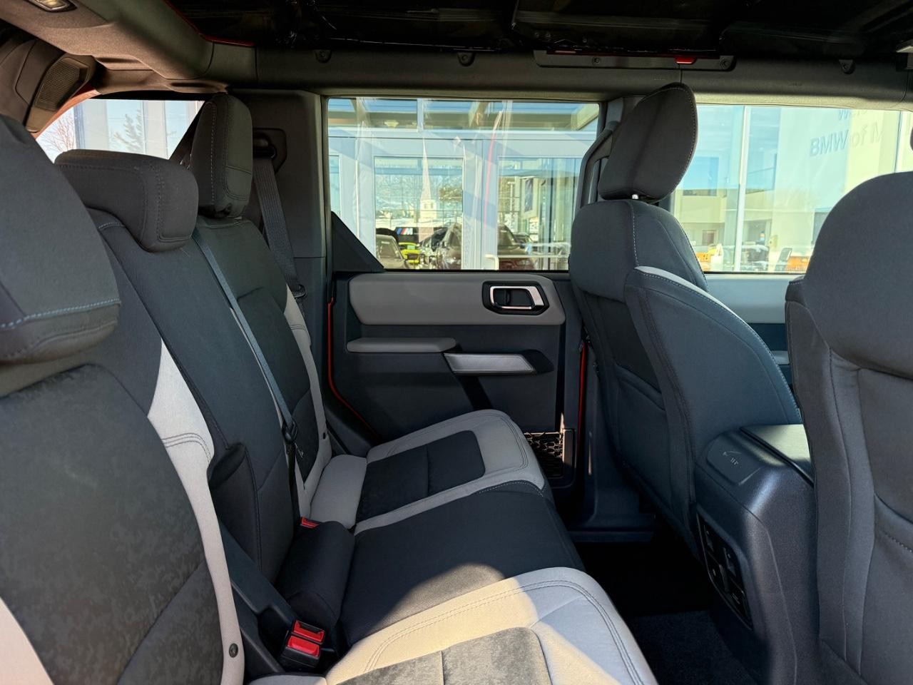 Ford Bronco Vehicle Image 10