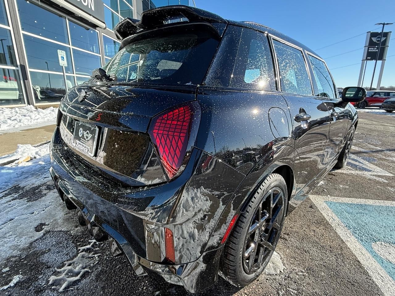 MINI Hardtop 4 Door Vehicle Image 03