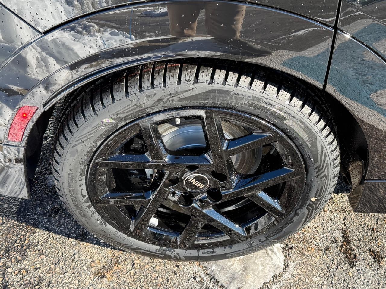 MINI Hardtop 4 Door Vehicle Image 04