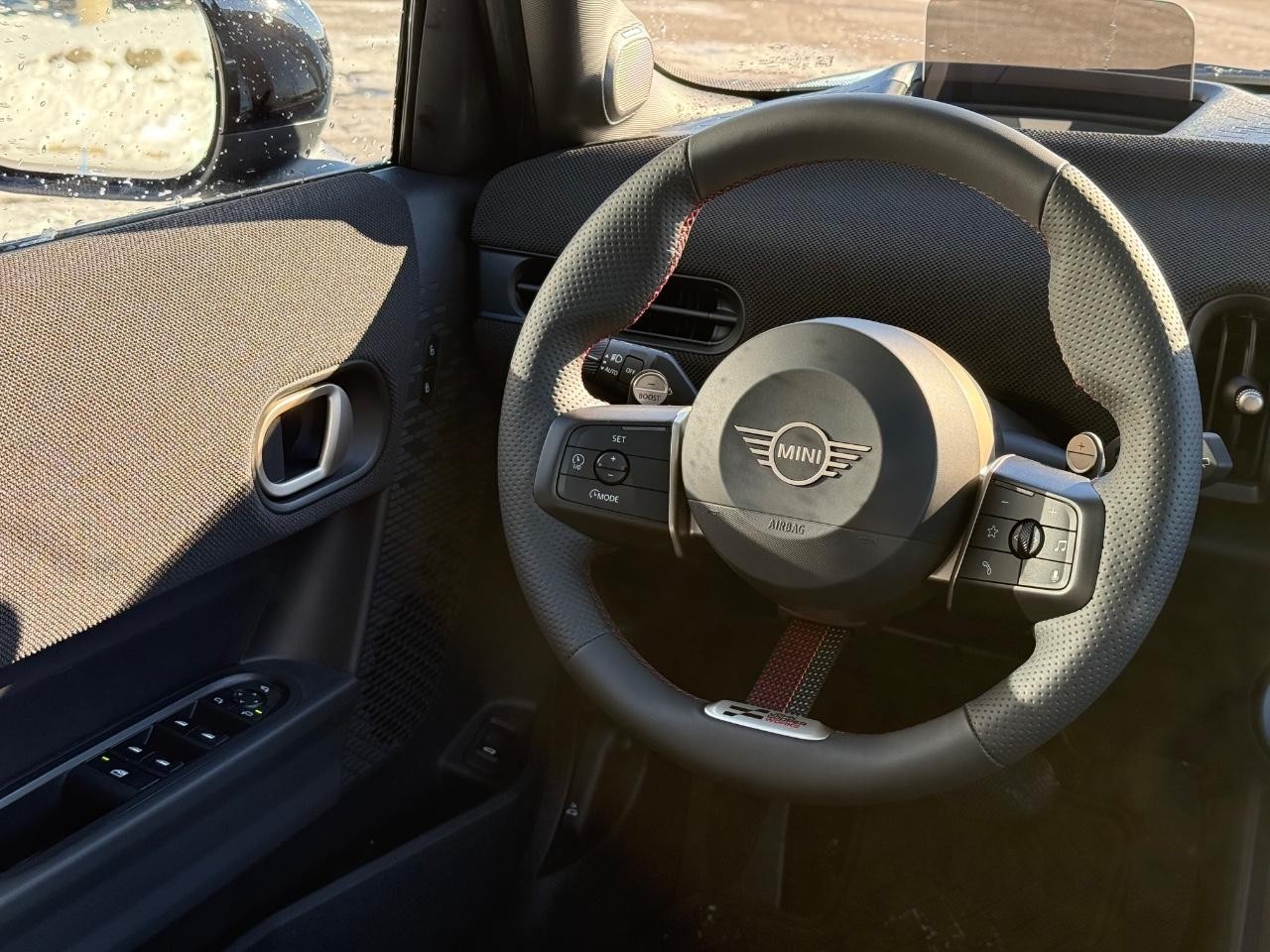 MINI Hardtop 4 Door Vehicle Image 09