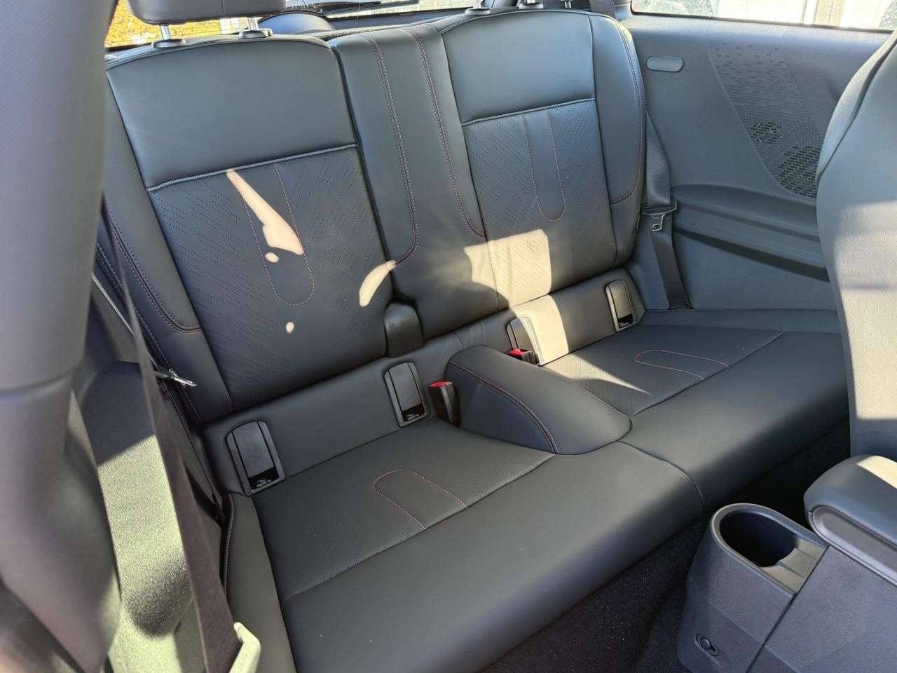 MINI Hardtop 2 Door Vehicle Image 05