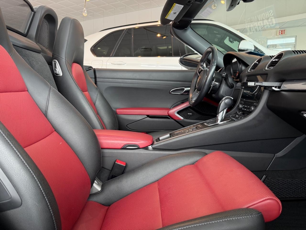 Porsche 718 Boxster Vehicle Image 07