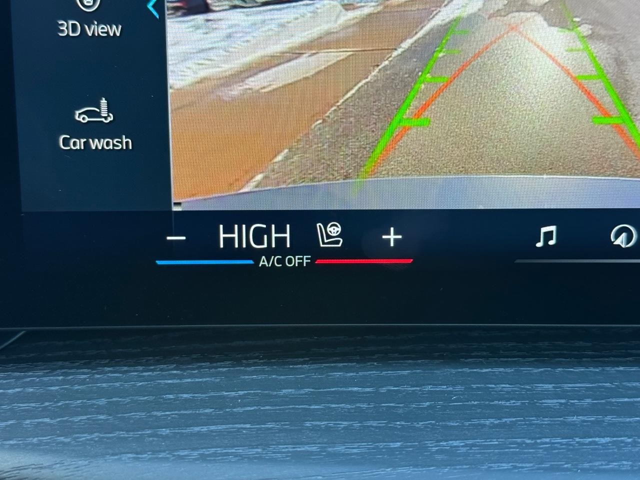 BMW 3 Series Vehicle Image 15