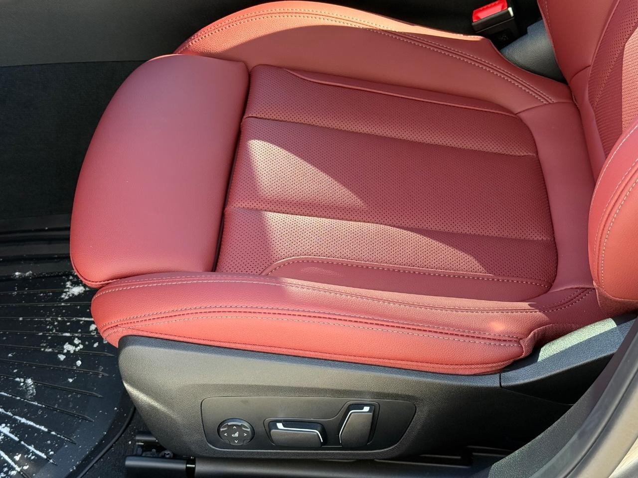 BMW 3 Series Vehicle Image 17