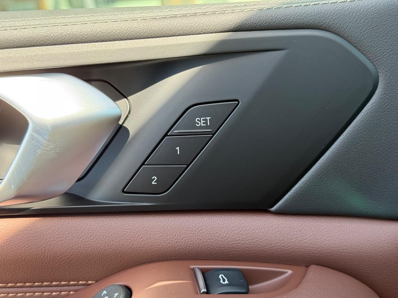 BMW X5 Vehicle Image 11