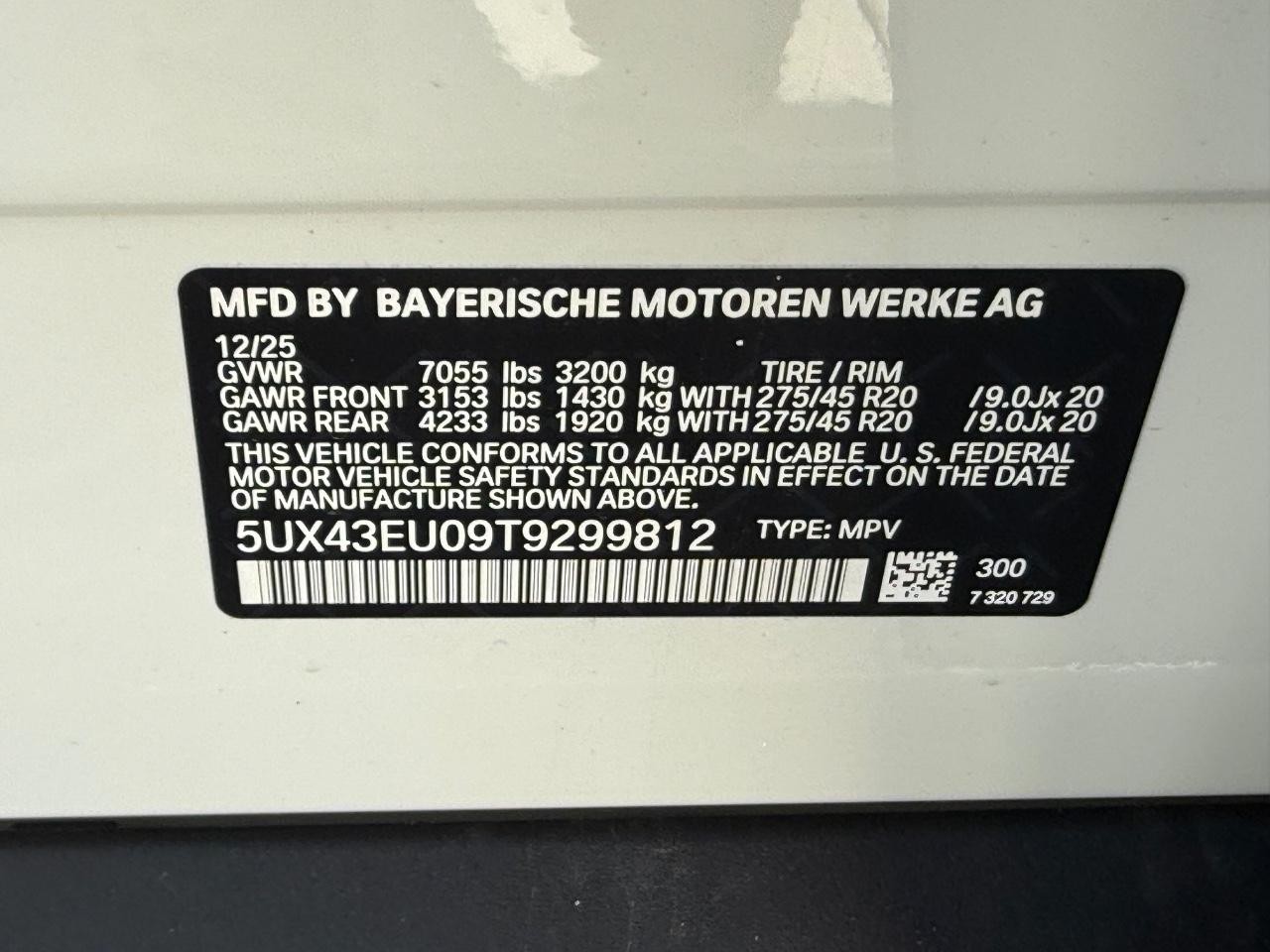 BMW X5 Vehicle Image 16