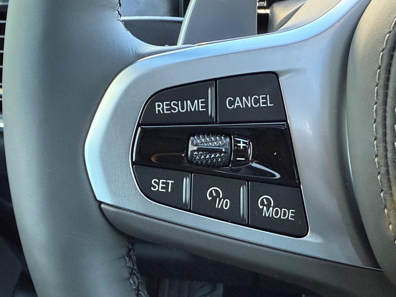 BMW X5 Vehicle Image 12