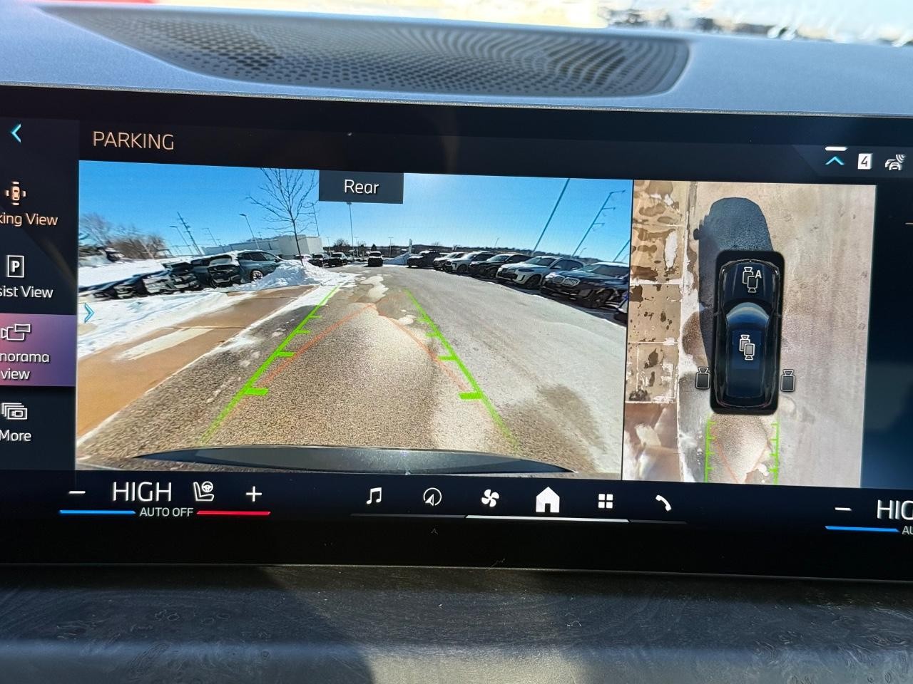 BMW X5 Vehicle Image 14