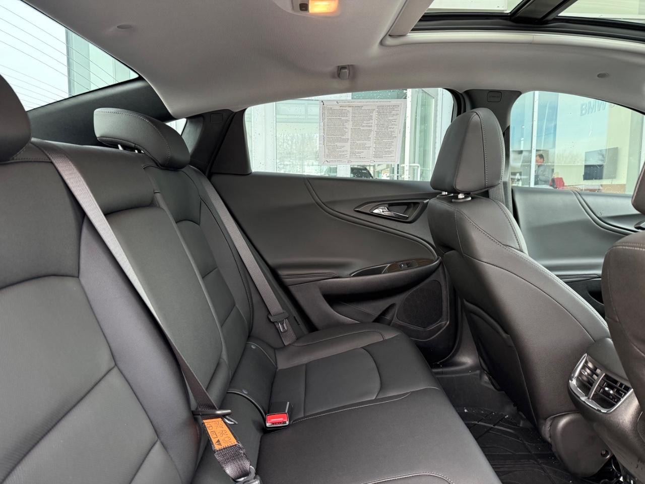 Chevrolet Malibu Vehicle Image 10