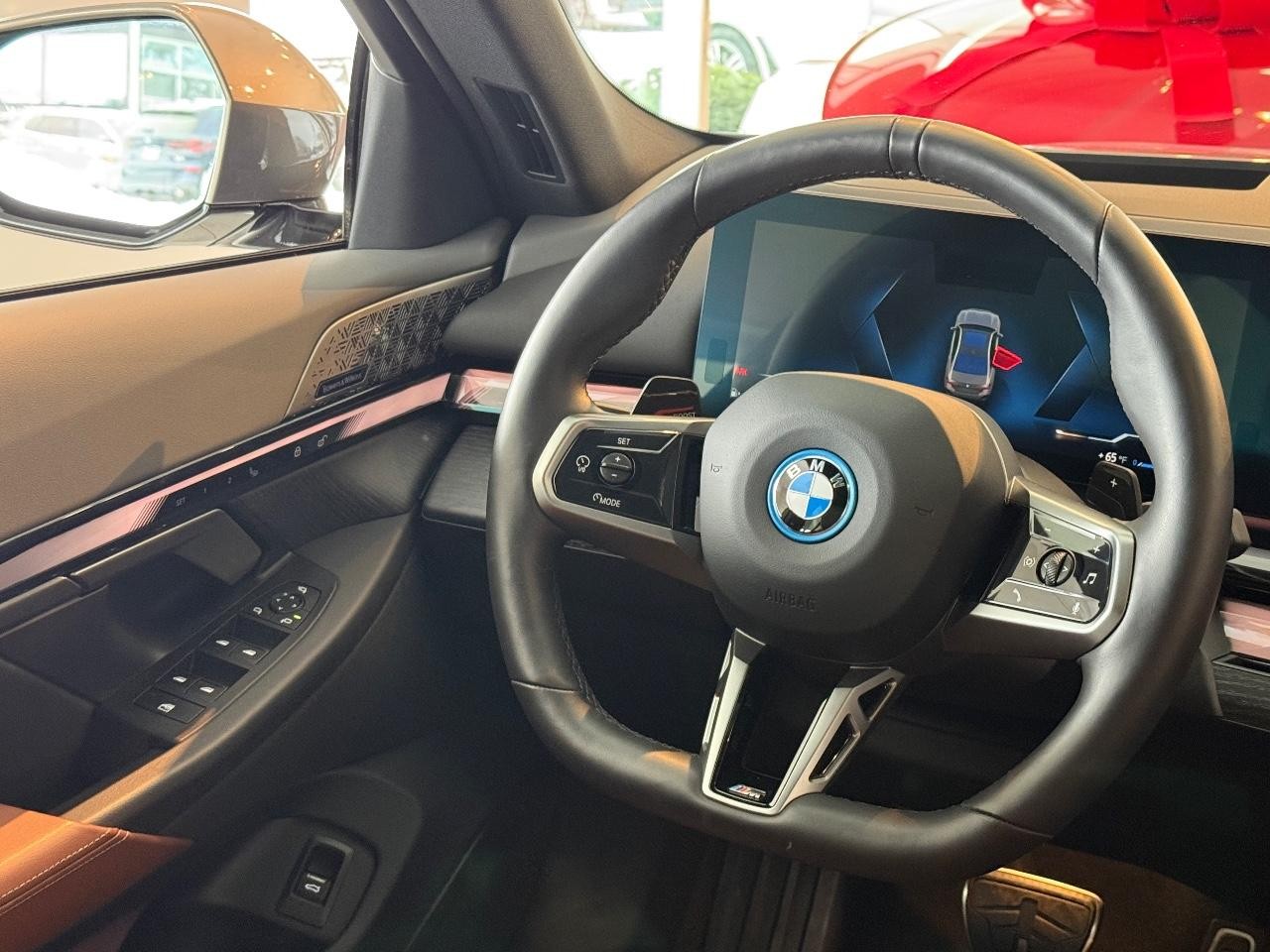 BMW 5 Series Vehicle Image 14