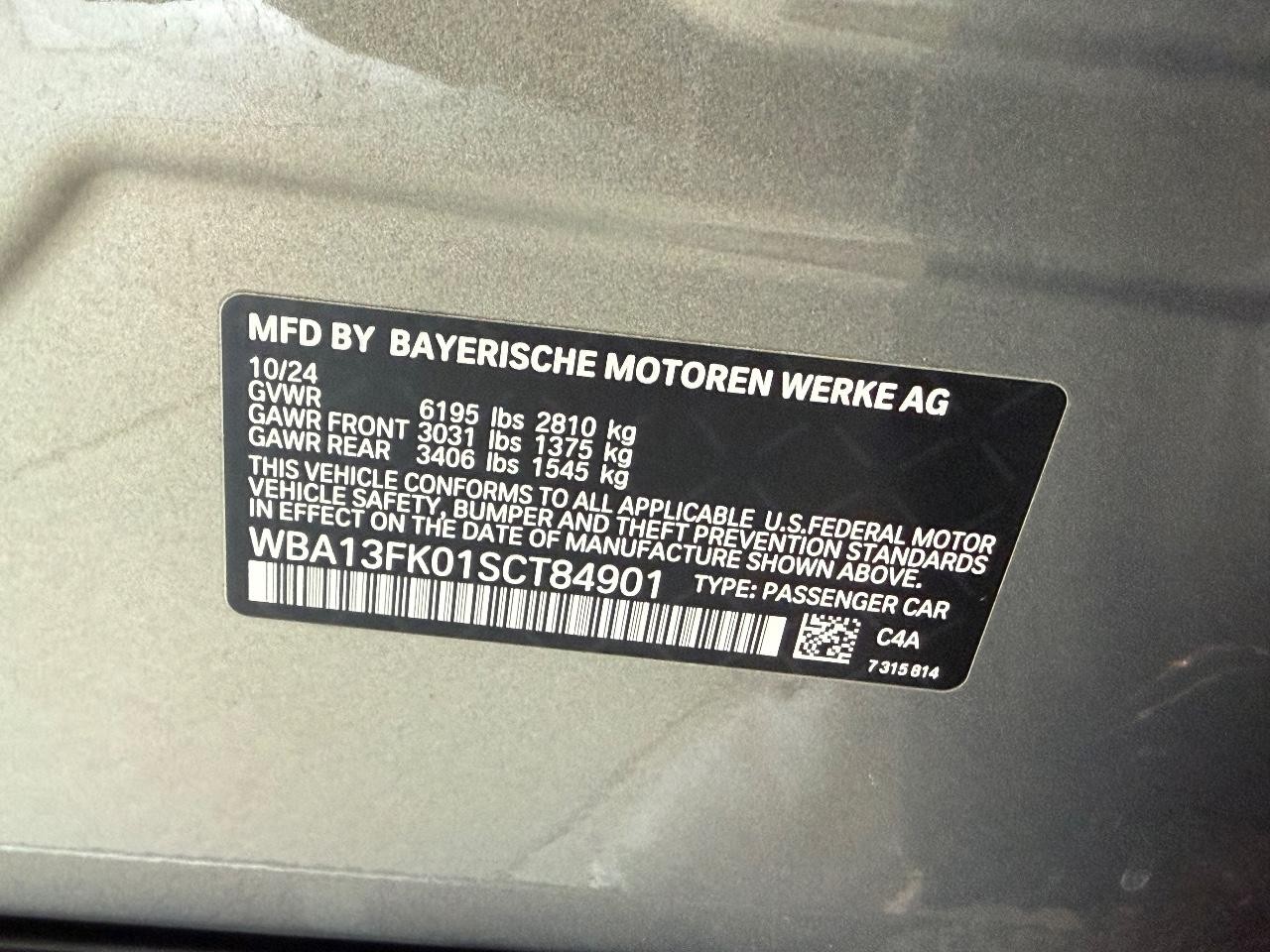 BMW 5 Series Vehicle Image 25