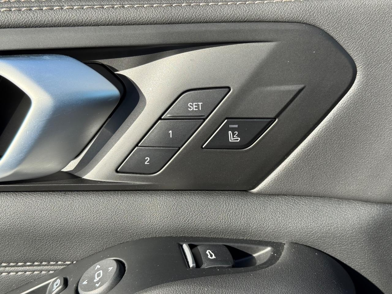 BMW X5 Vehicle Image 15