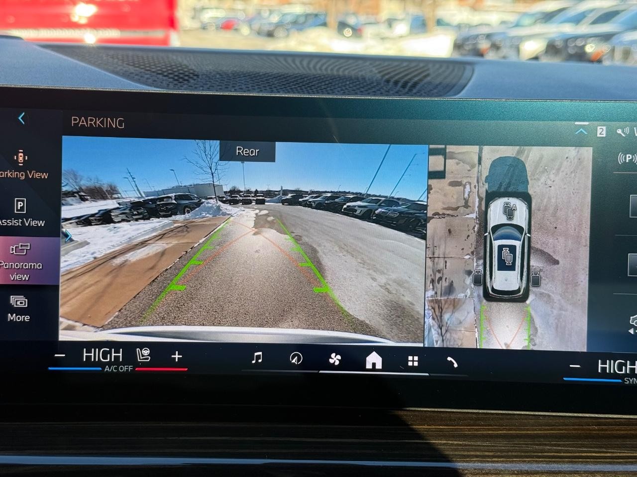 BMW X5 Vehicle Image 18