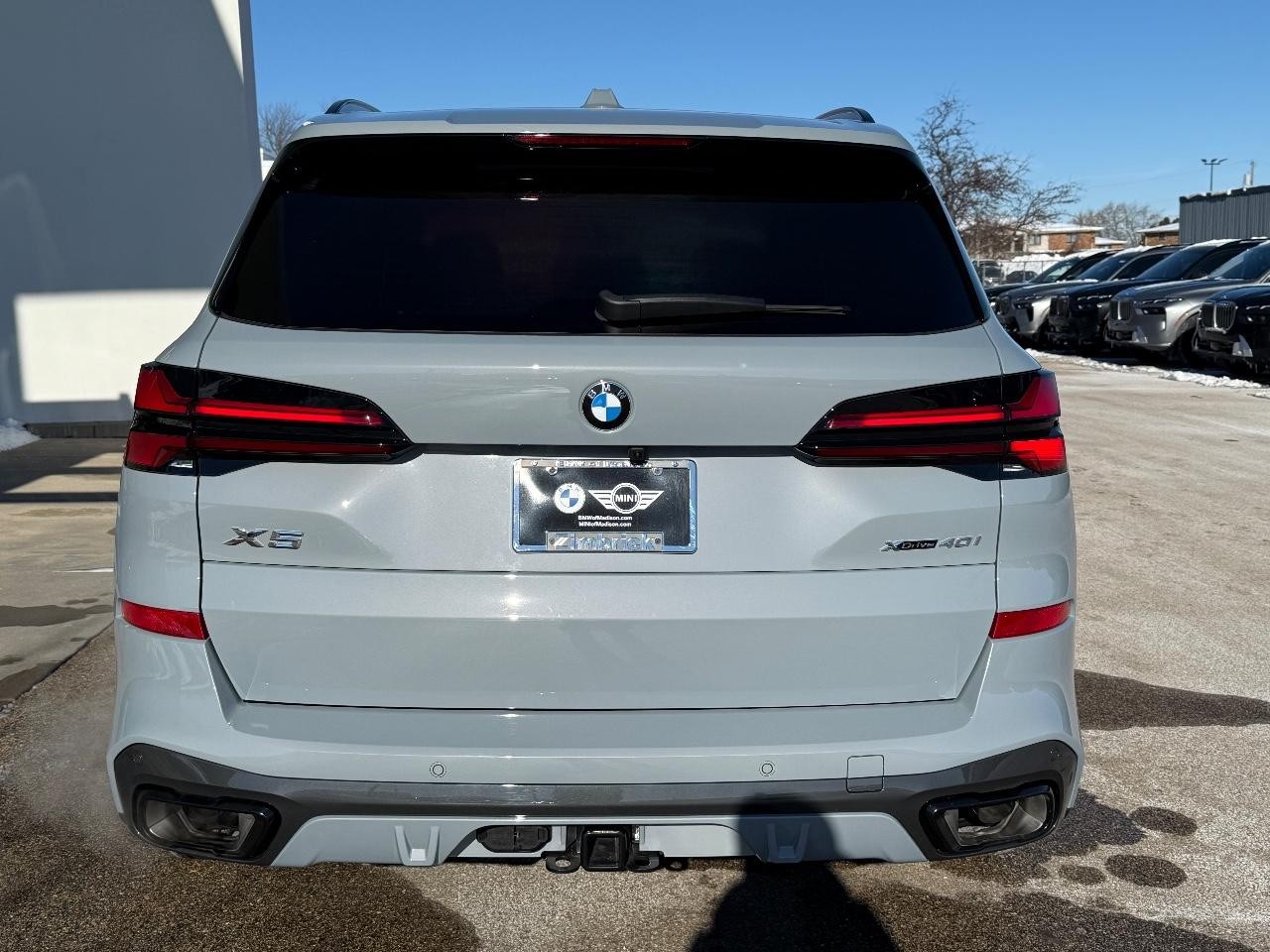 BMW X5 Vehicle Image 04