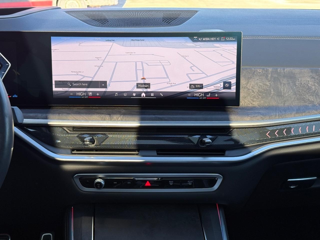 BMW X5 Vehicle Image 12