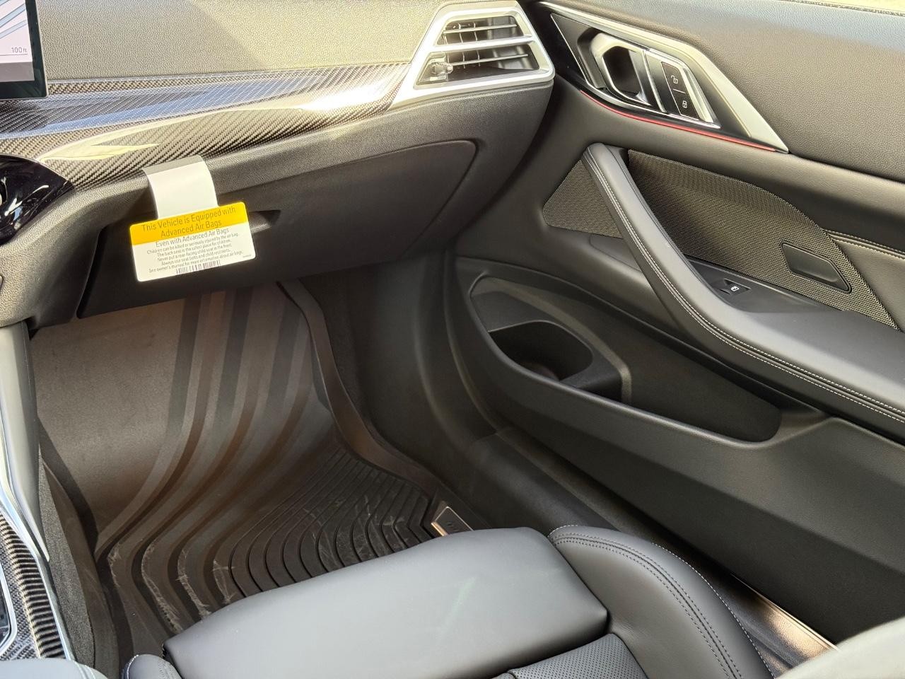 BMW M4 Vehicle Image 10