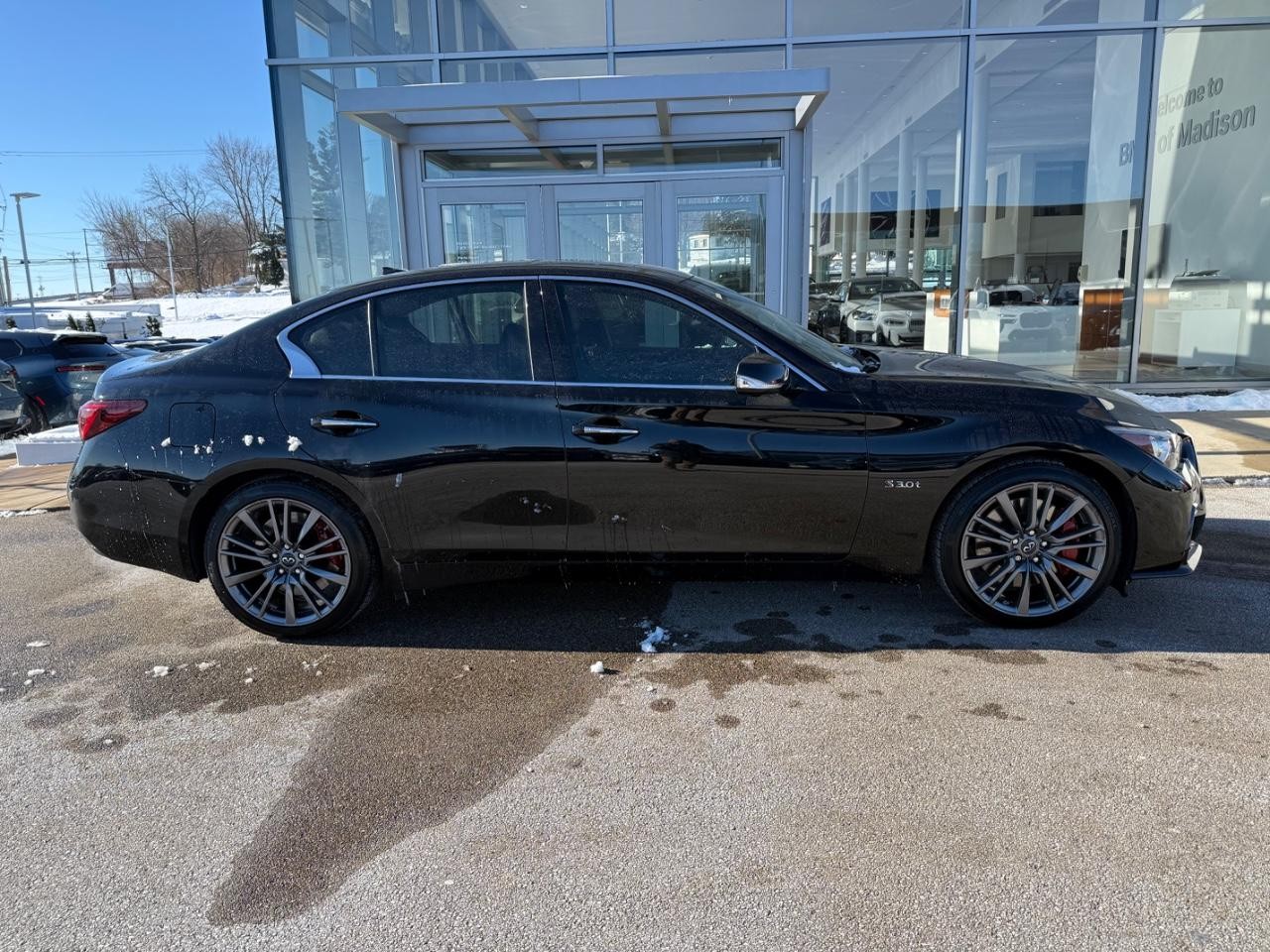 INFINITI Q50 Vehicle Image 02