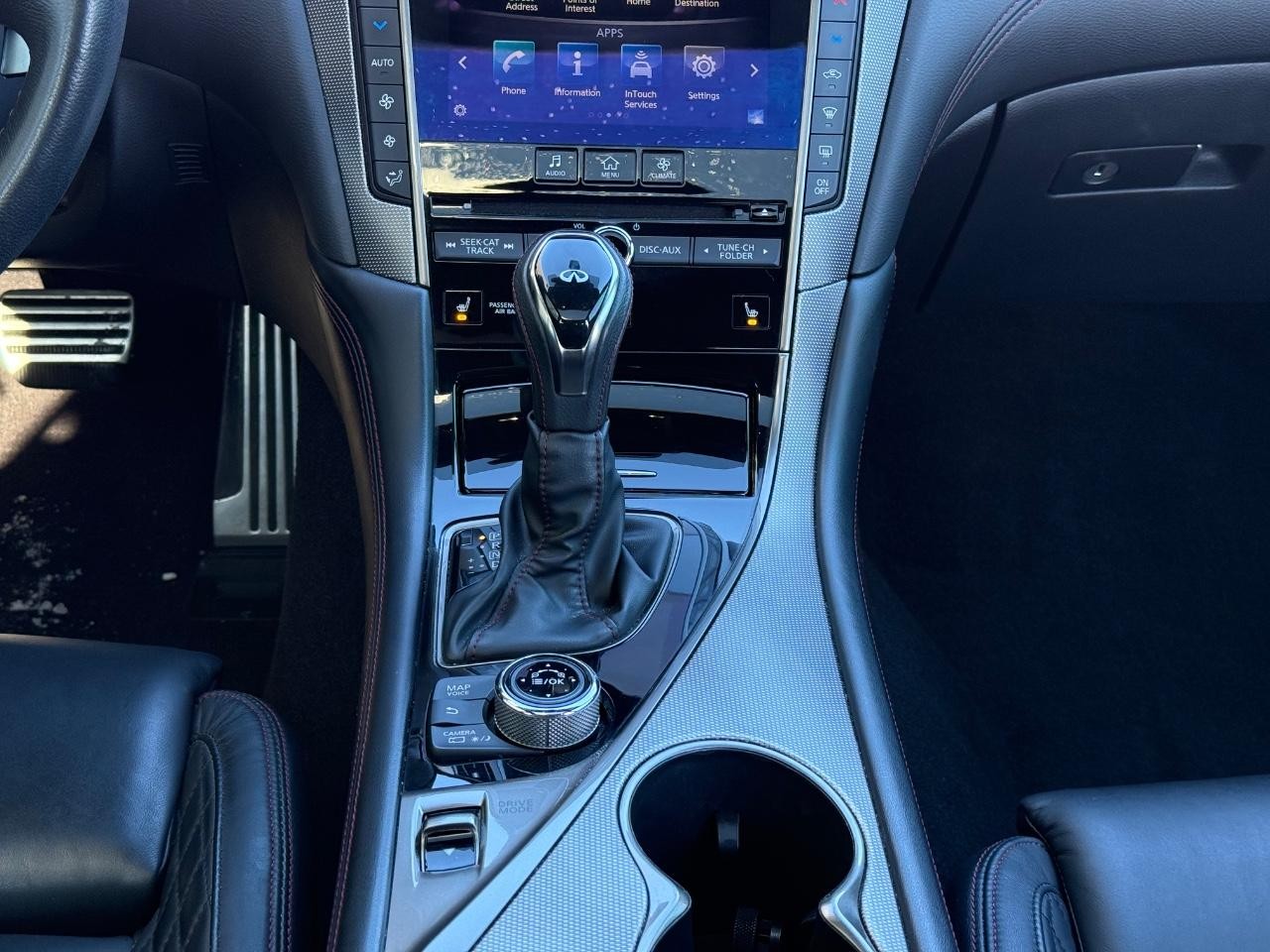 INFINITI Q50 Vehicle Image 12