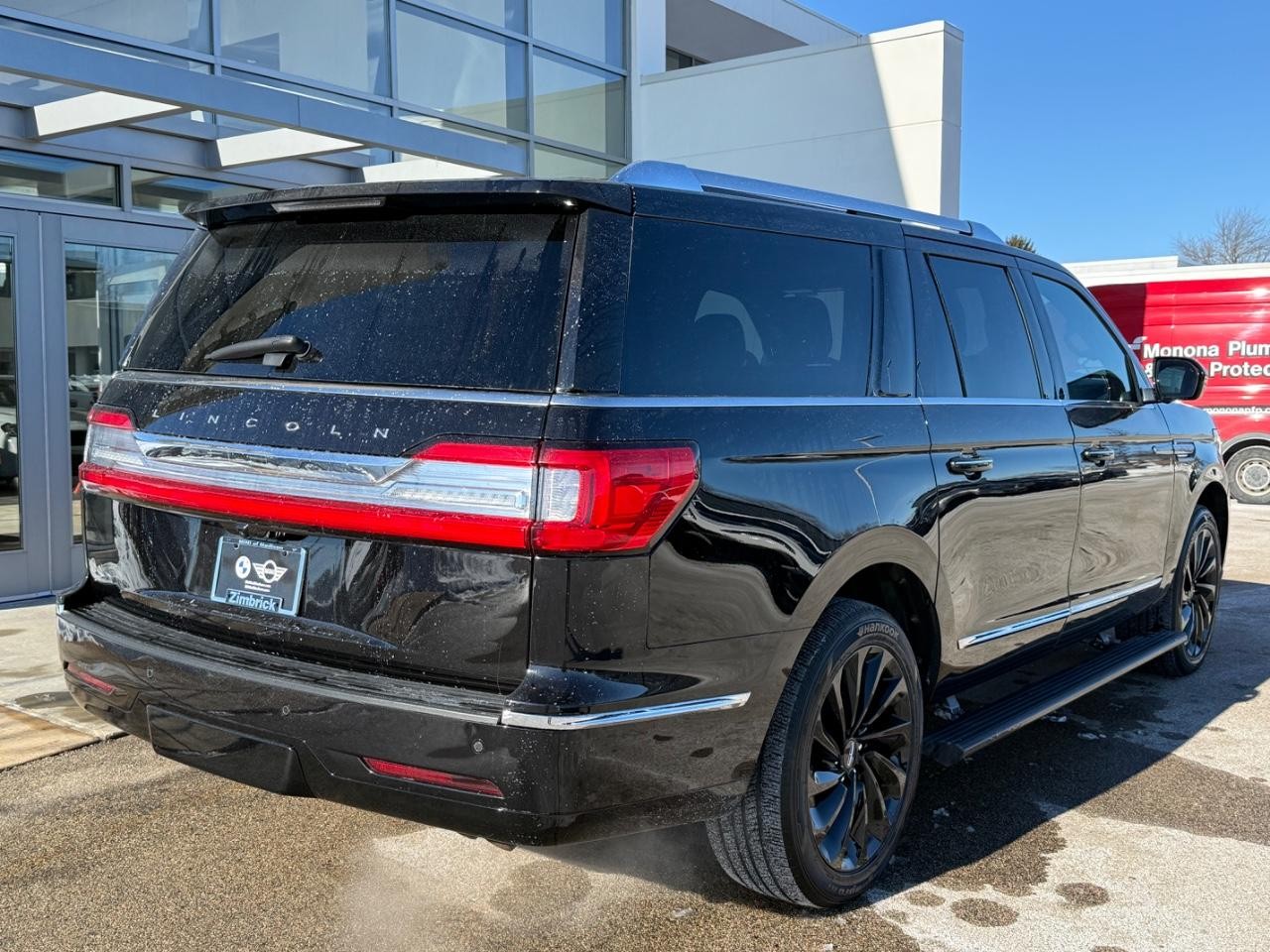 Lincoln Navigator L Vehicle Image 03