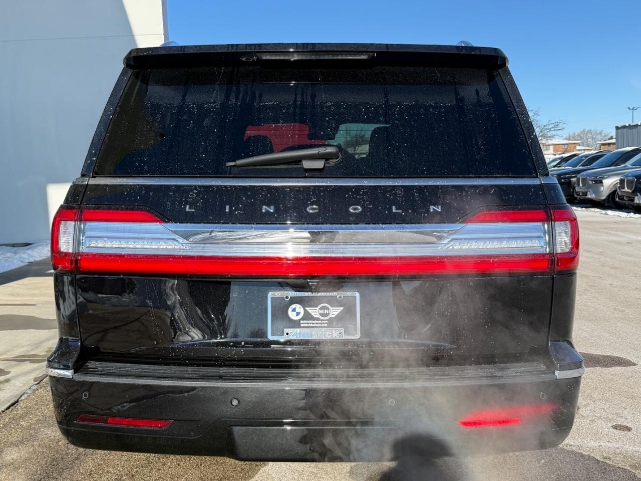 Lincoln Navigator L Vehicle Image 04