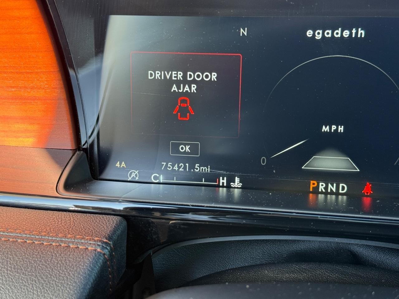 Lincoln Navigator L Vehicle Image 18