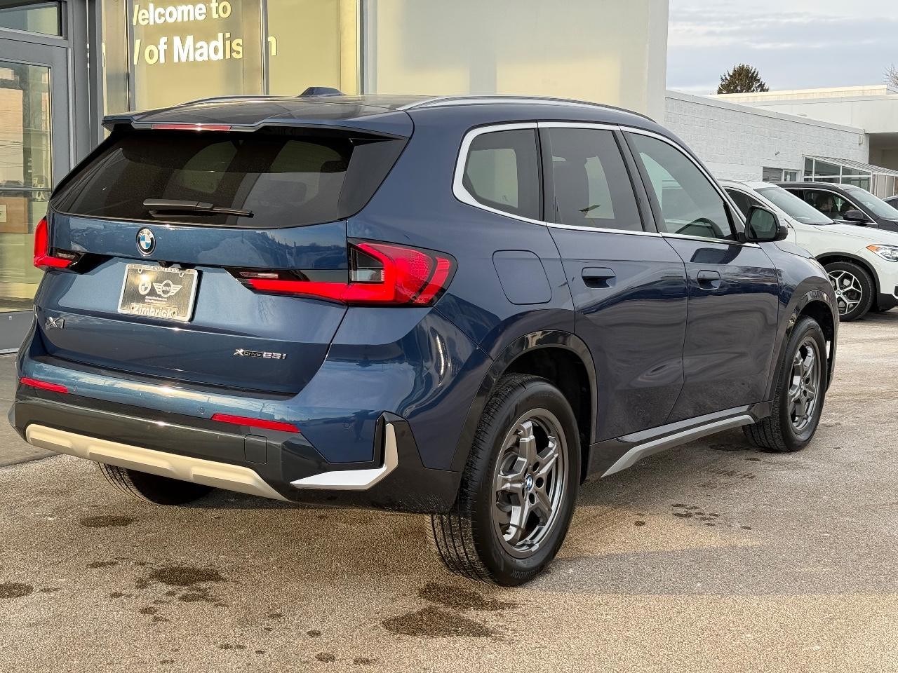 BMW X1 Vehicle Image 03