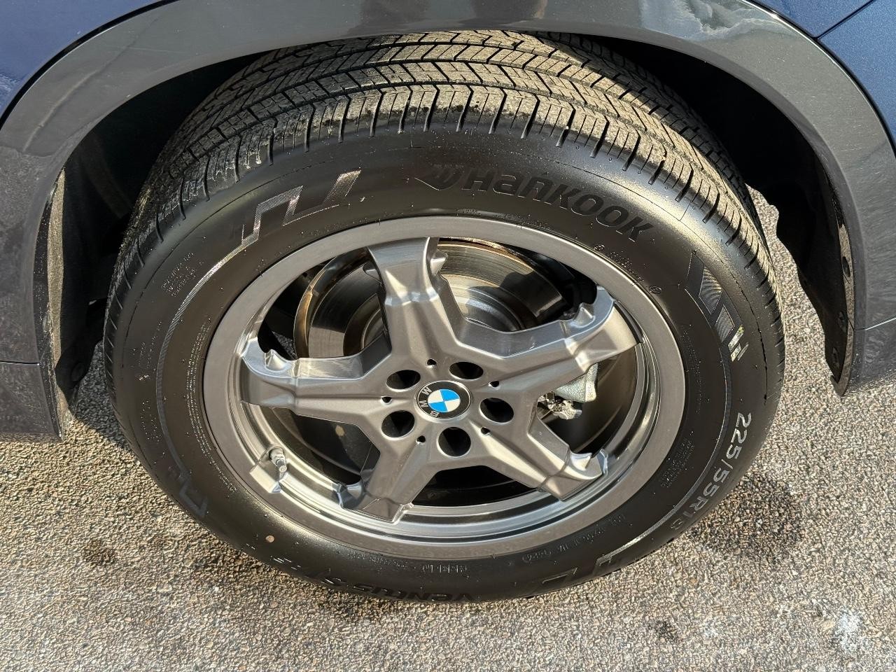 BMW X1 Vehicle Image 06